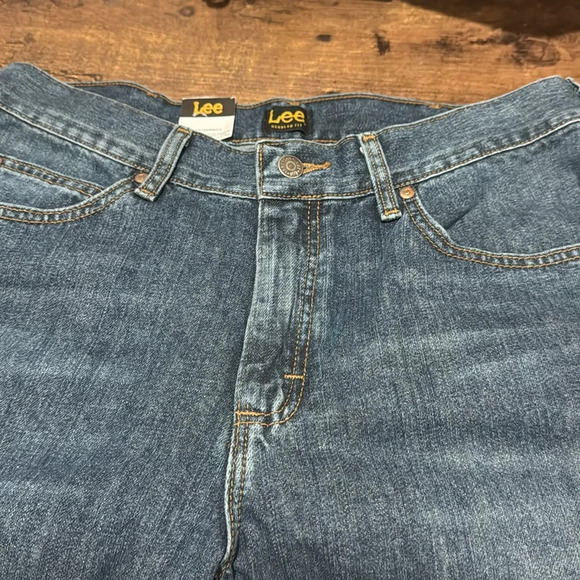 NWT Lee Lieutenant Regular Fit Straight Leg Men’s Jeans. 34x32. Great Gift! - Picture 4 of 8